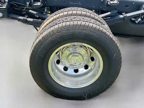 New 2025 RAM 3500 Tradesman w/ Chrome Appearance Group image 33