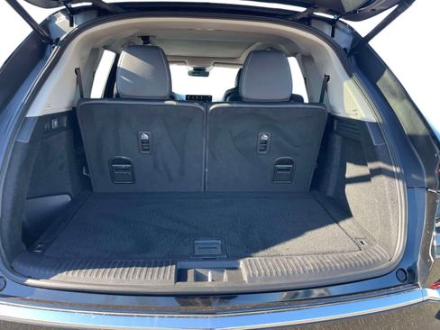 Used 2023 Acura MDX SH-AWD w/ Technology Package image 9