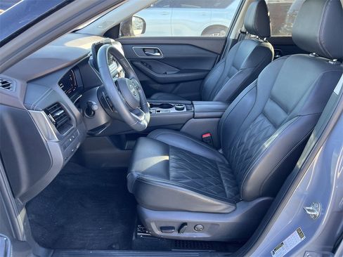 Certified 2023 Nissan Rogue Platinum w/ Platinum Premium Package image 10