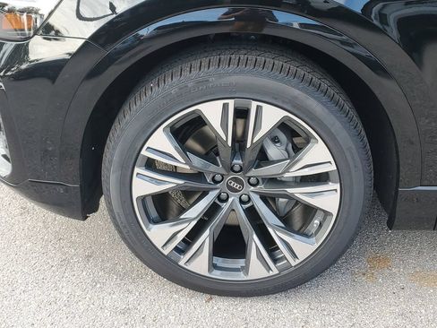 New 2026 Audi Q8 Premium Plus AWD/4WD image 12