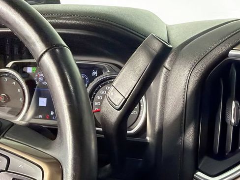 Used 2019 Chevrolet Silverado 1500 High Country w/ Technology Package AWD/4WD image 17