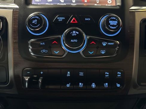 Used 2019 RAM 1500 Laramie w/ Convenience Group image 13