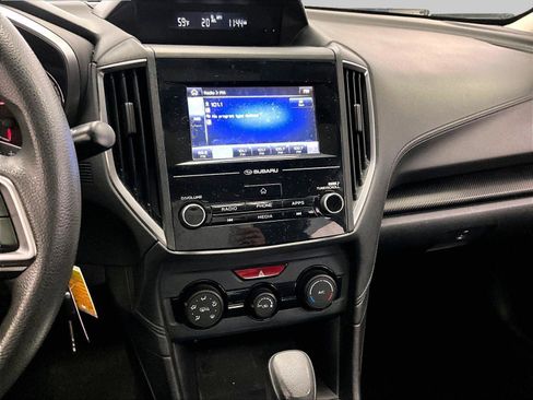 Used 2018 Subaru Impreza 2.0i Premium image 7