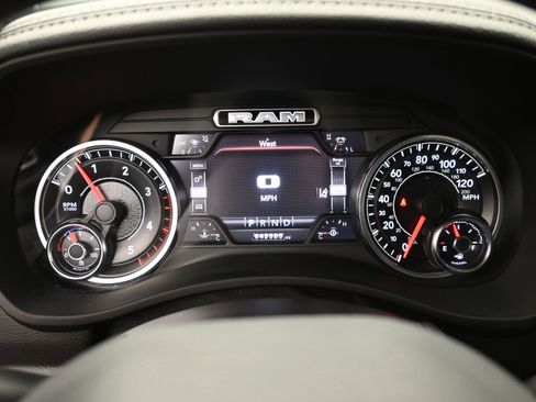 Used 2020 RAM 2500 Laramie w/ Night Edition image 26