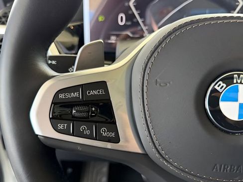 Used 2025 BMW X5 sDrive40i w/ M Sport Package image 18