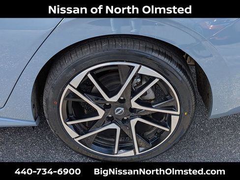 Certified 2024 Nissan Sentra SR FWD image 30