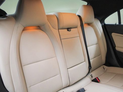 Used 2018 Mercedes-Benz CLA 250 image 28