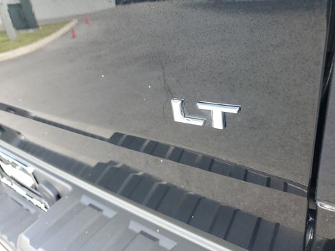 Used 2022 Chevrolet Colorado LT image 30