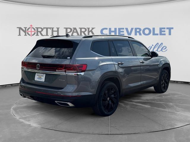 Used 2024 Volkswagen Atlas SE FWD image 3