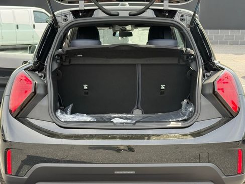 New 2026 MINI Cooper 2-Door Hardtop FWD image 22