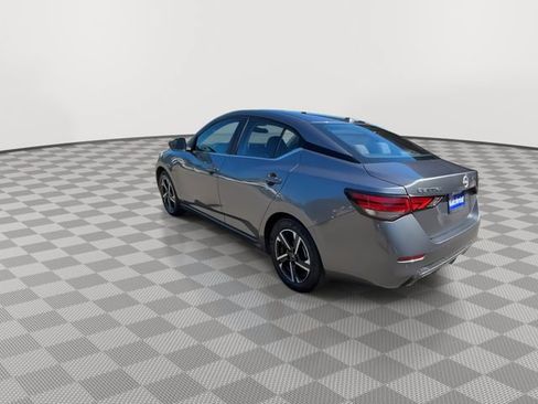 Used 2024 Nissan Sentra SV FWD image 6