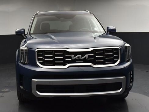 Certified 2025 Kia Telluride S AWD/4WD image 3