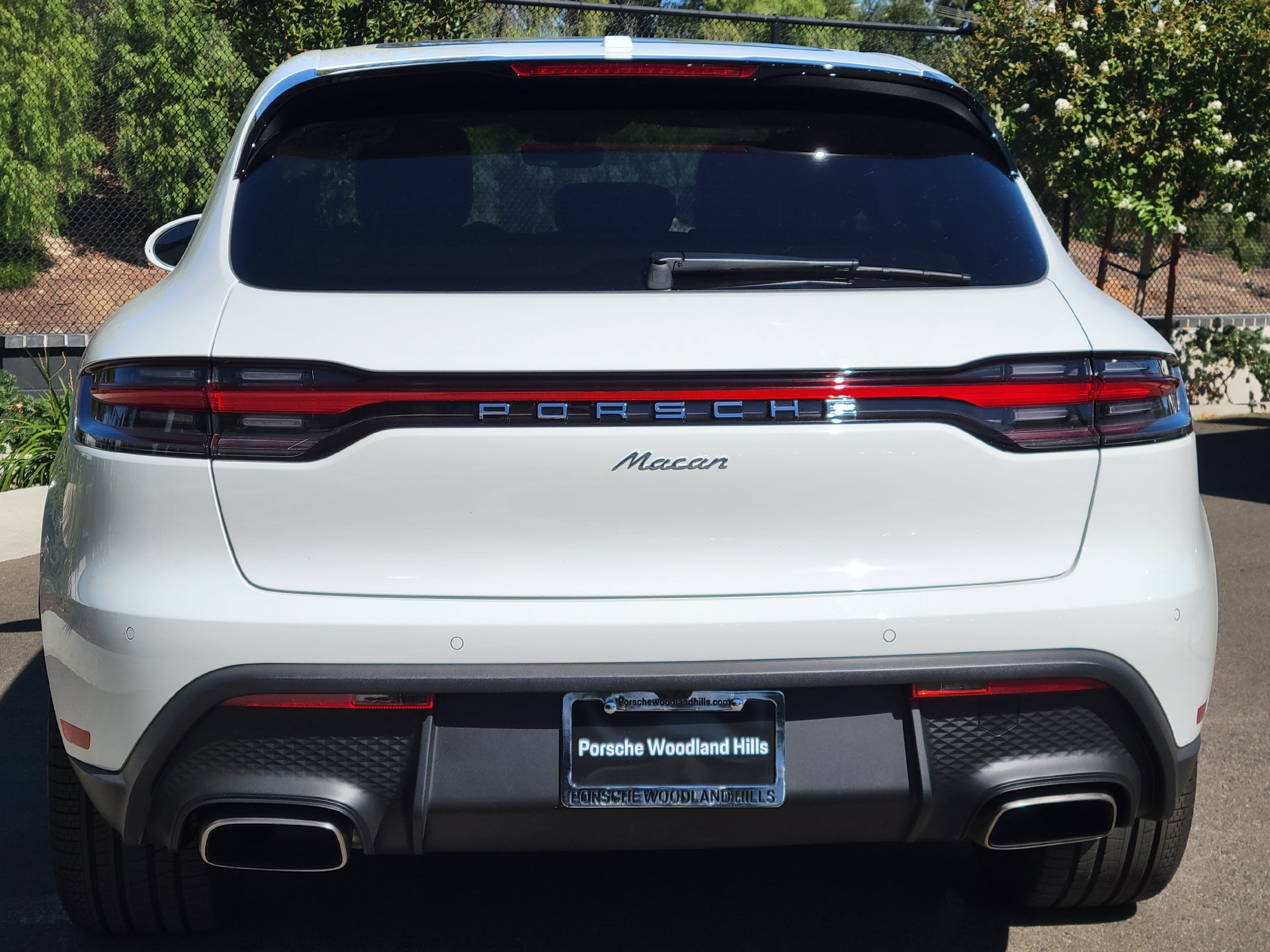 Used 2026 Porsche Macan AWD/4WD image 6