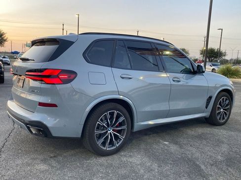 Used 2025 BMW X5 xDrive50e w/ M Sport Package image 5