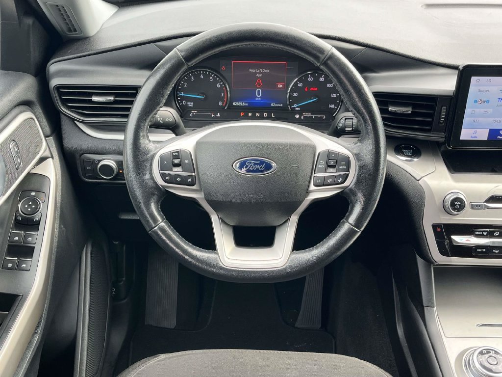 Used 2022 Ford Explorer XLT RWD image 22