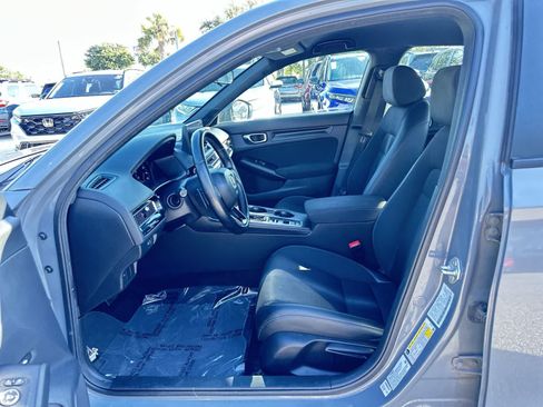 Used 2025 Honda Civic Sport image 2