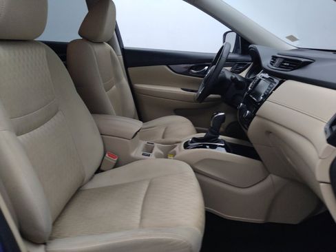 Used 2018 Nissan Rogue SV FWD image 21