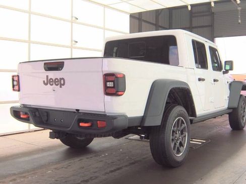 Used 2021 Jeep Gladiator Mojave image 4