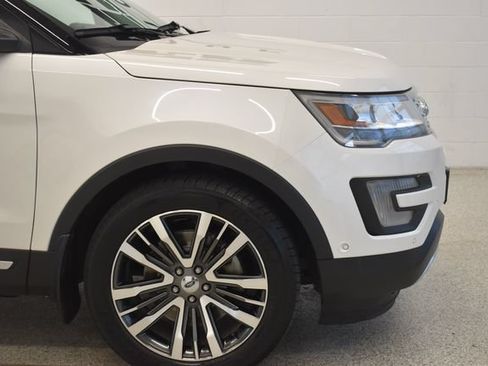 Used 2016 Ford Explorer Platinum AWD/4WD image 13
