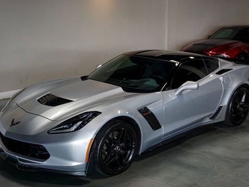 Used 2016 Chevrolet Corvette Z06 w/ 2LZ Preferred Equipment Group image 33