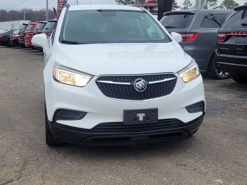 Used 2017 Buick Encore Preferred image 2