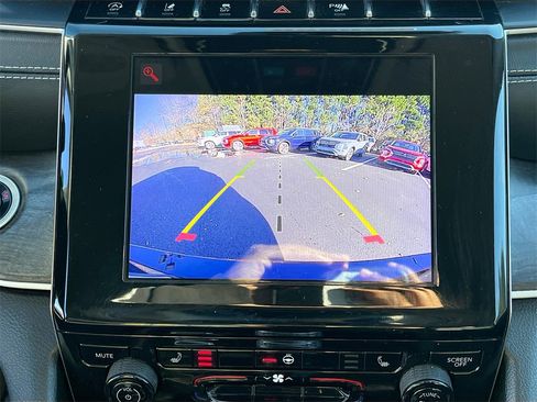 Used 2021 Jeep Grand Cherokee L Limited image 12