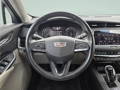 Used 2020 Cadillac XT4 Premium Luxury w/ Driver Assist Package FWD image 24
