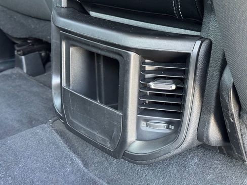 Used 2019 RAM 1500 Big Horn image 33