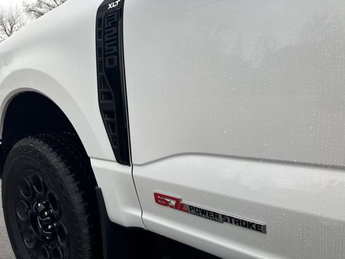 New 2025 Ford F250 XLT w/ Black Appearance Package image 21