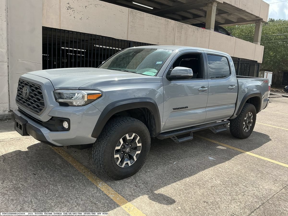 Used 2021 Toyota Tacoma TRD Off-Road AWD/4WD image 4