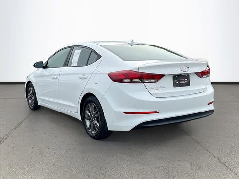 Used 2018 Hyundai Elantra SEL image 5