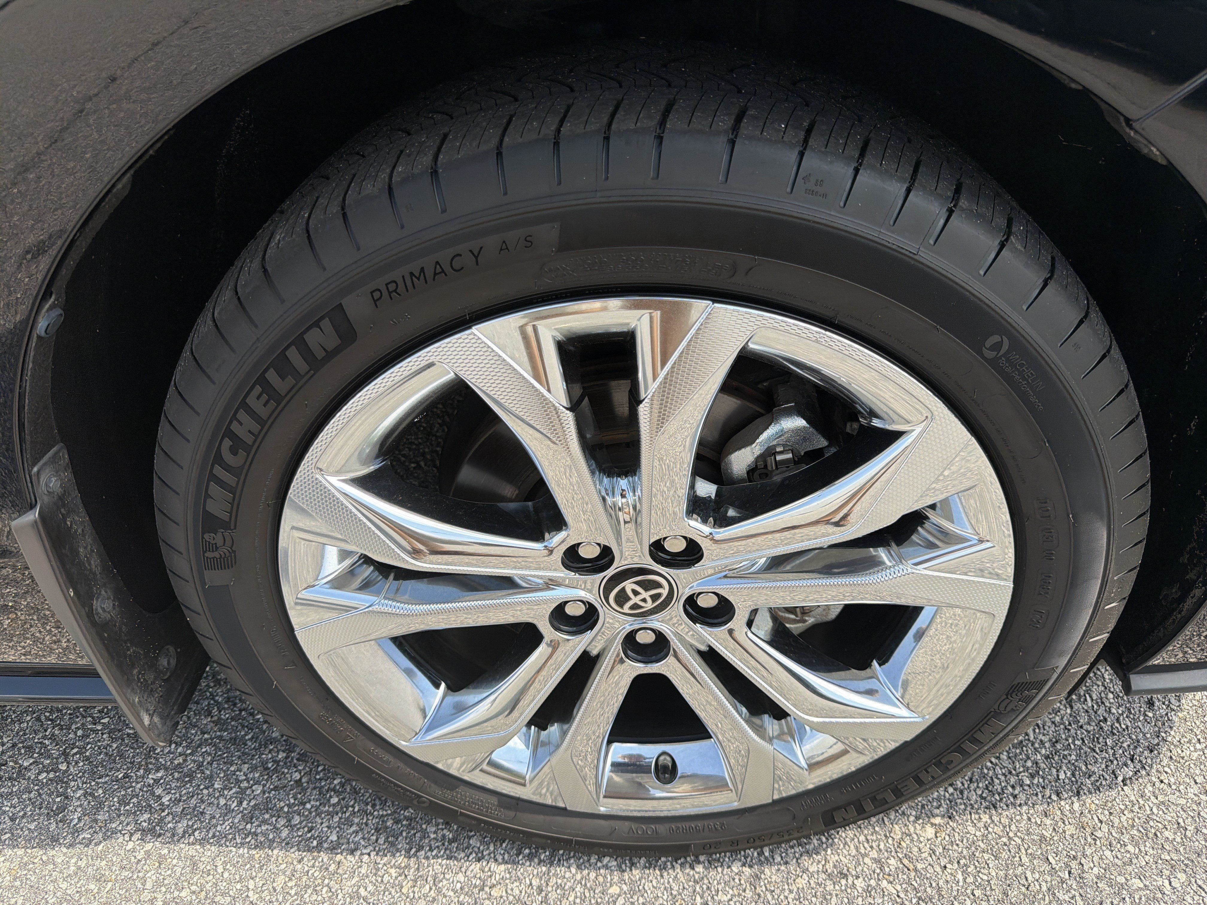 Certified 2024 Toyota Sienna Platinum FWD image 22
