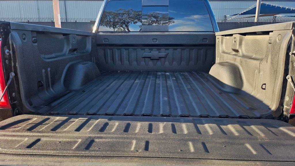 Used 2018 Chevrolet Silverado 1500 LTZ Z71 w/ LTZ Plus Package AWD/4WD image 14