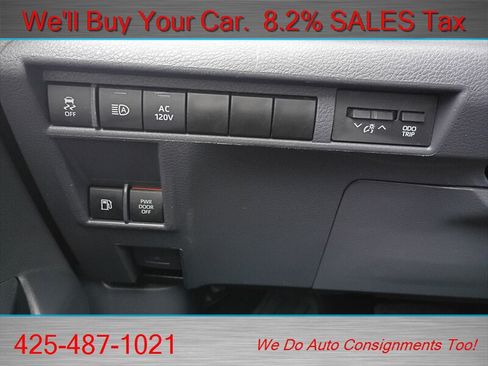 Used 2023 Toyota Sienna Limited AWD/4WD image 50