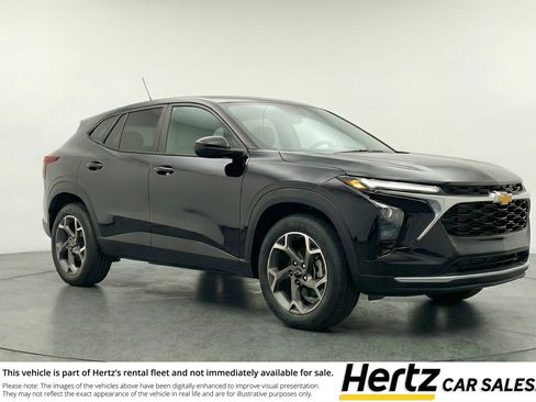Used 2025 Chevrolet Trax LT w/ LT Convenience Package FWD image 1