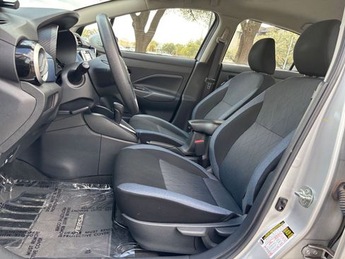 Used 2025 Nissan Versa SV image 22