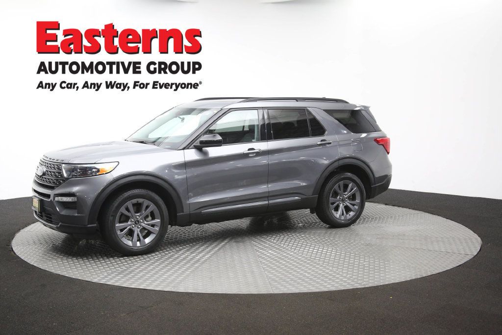 Used 2022 Ford Explorer XLT w/ Equipment Group 202A AWD/4WD image 62