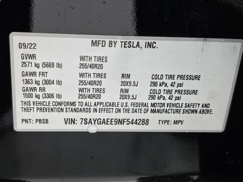 Used 2022 Tesla Model Y Long Range image 36