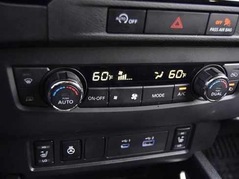 Certified 2024 Nissan Frontier SL image 19