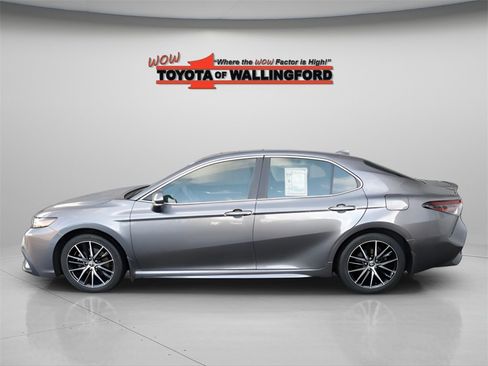 Certified 2023 Toyota Camry SE image 2