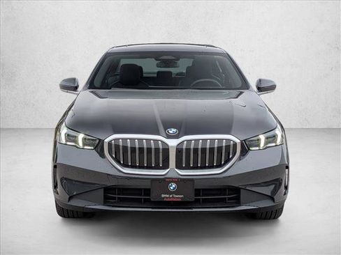 Certified 2026 BMW 530i xDrive AWD/4WD image 2