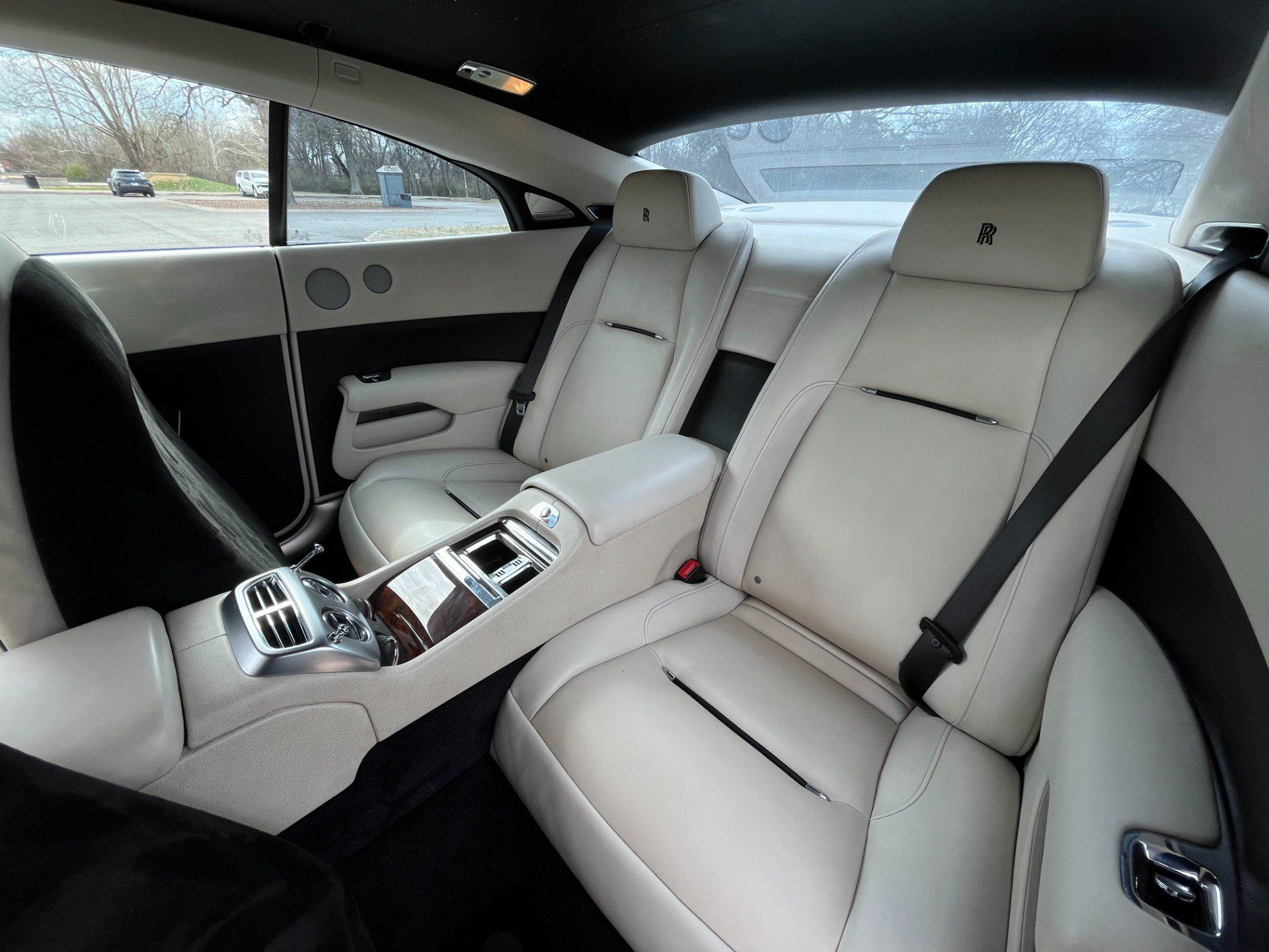 Used 2016 Rolls-Royce Wraith RWD image 24