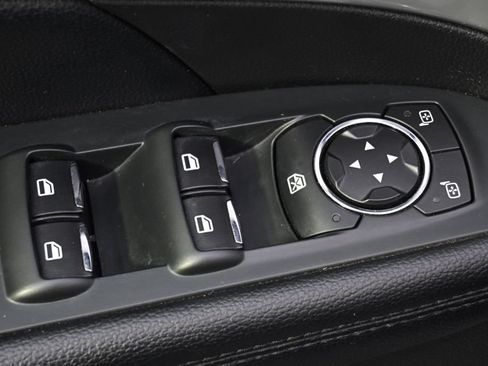 Used 2016 Ford Explorer XLT w/ Equipment Group 202A AWD/4WD image 23
