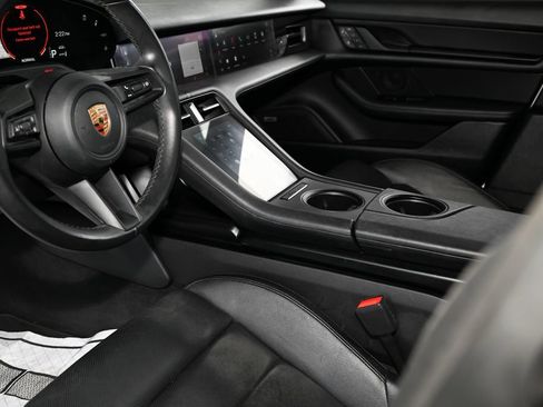 Used 2022 Porsche Taycan 4S AWD/4WD image 20