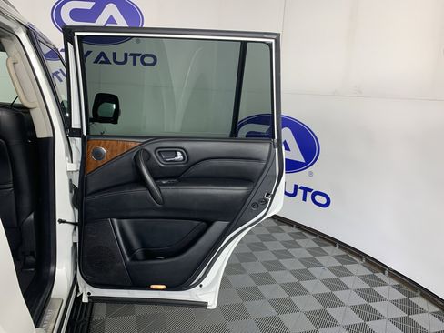 Used 2018 INFINITI QX80 2WD w/ Driver Assistance Package image 39