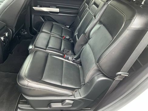 Used 2022 Ford Explorer Limited RWD image 12