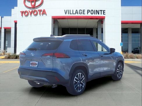 Certified 2026 Toyota Corolla Cross XLE image 6