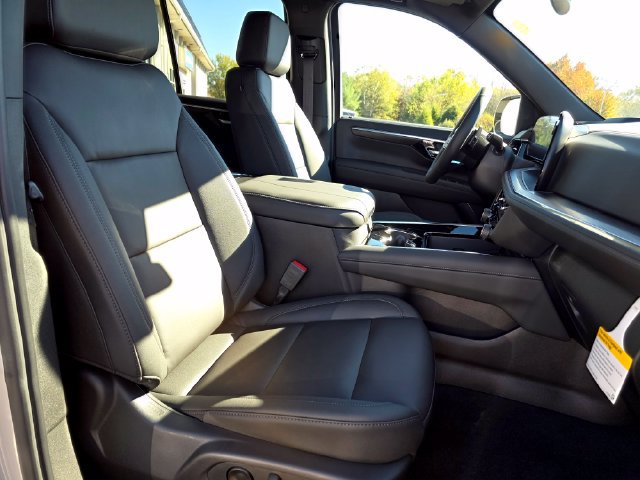 New 2027 Chevrolet Tahoe Z71 w/ Comfort Package AWD/4WD image 22