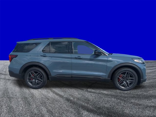 New 2026 Ford Explorer ST-Line w/ ST-Line Street Pack RWD image 3