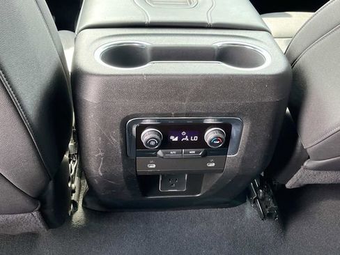 Used 2023 Chevrolet Tahoe LT AWD/4WD image 20
